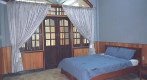 Happy House - Image 5
