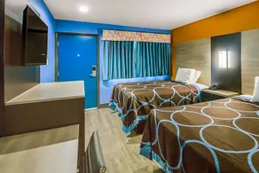 Deluxe Inn Carrollton - Image 3