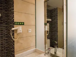 9581 Business Hotel - Image 5
