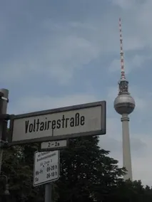Voltaire Apartments - Image 2