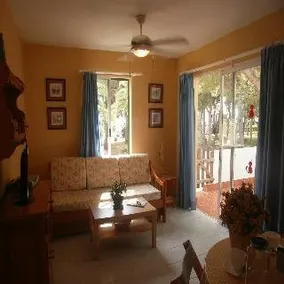Las Brisas 11 - Image 2