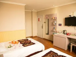 XINGQILIU HOTEL - Image 5