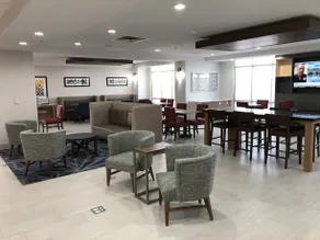 Hampton Inn Hillsboro - Image 3