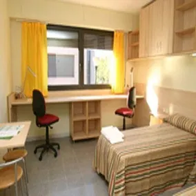 Vila Universitaria UAB Campus - Image 5