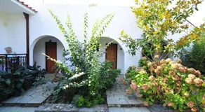 Dionisos Studios And Apts Skiathos - Image 3