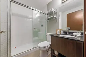Airport Travellers Inn - Image 4