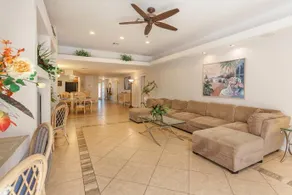 Vacation Pool Home by the Beach - Image 3
