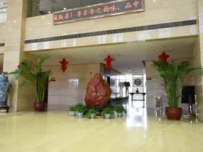 Spring Hotel - Image 4