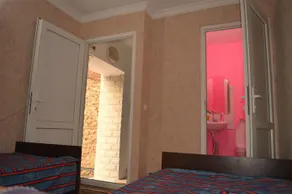 Guest House on Tamar The Queen Street 19 - Image 3