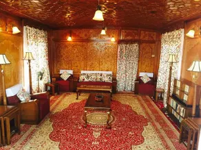 Monarch Houseboat - Image 3