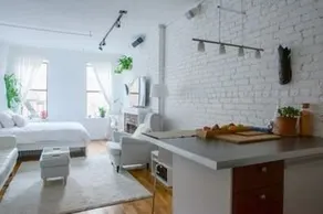 Sunny Chelsea Getaway - Image 5