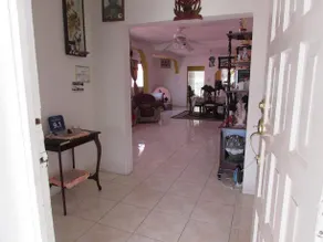 Tina's Guest House - Image 2