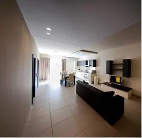 Depiro Point Sliema Luxury Apartment - Image 4