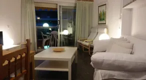 Apartamentos Alquihouse Vilafortuny - Image 3