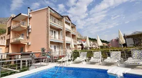 Studio avec barbecue et piscine privée - Image 2