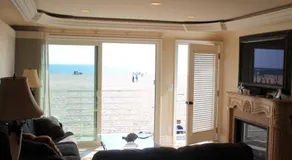 Beach Beauty 2 Br Condo - Image 2