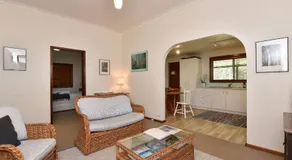 Summerfield Cottage - Hunter Valley, renovated House in central North Rothbury - Image 5
