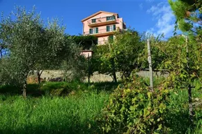 Villa delle Rose Holiday Apartment - Image 2