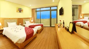 Golden Sea 3 Hotel - Image 2