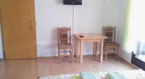 House Prica - Image 4