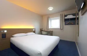 Travelodge Buckingham - Image 5