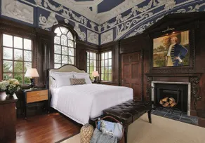 Monkey Island Hotel - Image 4