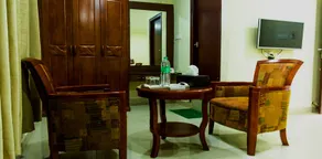 Chola Inn - Image 2