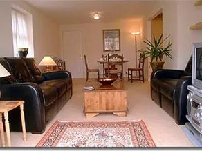 Wills Apartment Bangor - Image 2