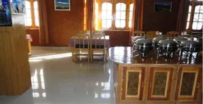 Shanti Palace - Image 5