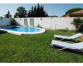 Chalet con piscina privada casa blanca - Image 1