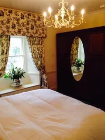 The London Inn - Image 2
