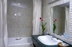 Hotel Avenida - Image 4