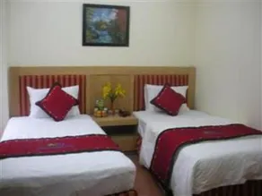 Red 2 Hotel - Image 2