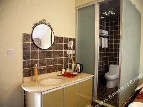 Dongshan Courtyard Inn - Image 4