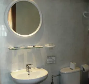 Apartamentos Bolonia Paraiso - Image 4