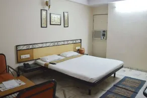 Hotel Gokul - Image 4
