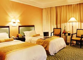 Regal Hotel - Image 3