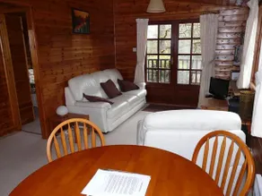 Mockerkin Tarn Luxury Log Cabin - Image 5