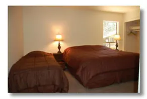 Green's Chalet - Image 2