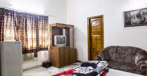 Shree Lakshmi Guest House - Image 5