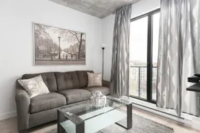 Loft moderne au coeur de Montreal - Image 4
