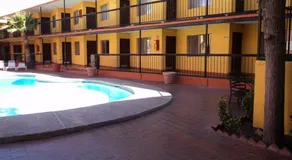 Hotel Monaco - Image 2