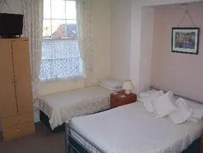 St Paul's Lodge - Image 5