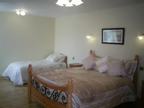 Derry House - Image 4