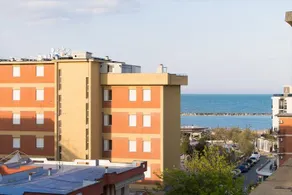 Hotel Ile de France Cesenatico - Image 2