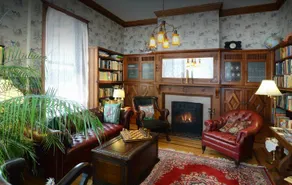 The Candlelight Inn - Image 3