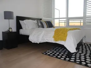 EG Suites - Vibrant Suite w Great View - Image 3