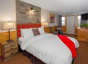 Bear Hill Lodge - Image 2