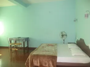 Calwin Tourist Home - Image 4