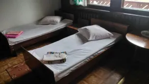 VANA TALL GUESTHOUSE - Image 4